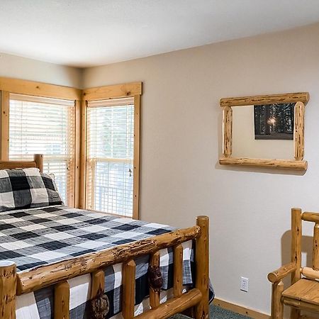 Cinnamon Teal Chalet Redmond Buitenkant foto
