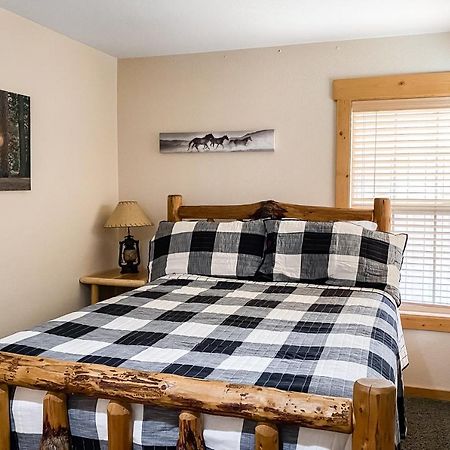 Cinnamon Teal Chalet Redmond Buitenkant foto