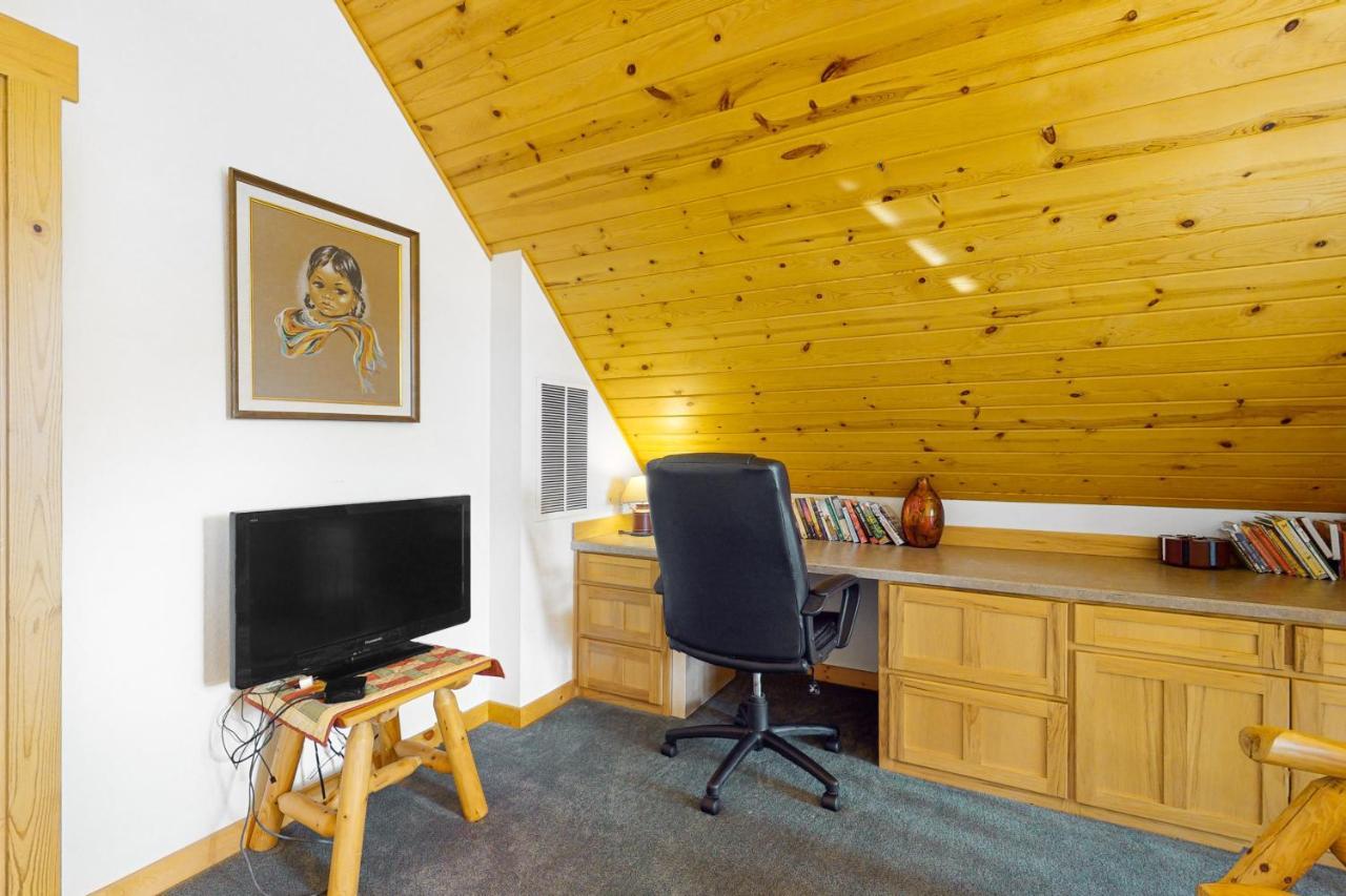 Cinnamon Teal Chalet Redmond Buitenkant foto